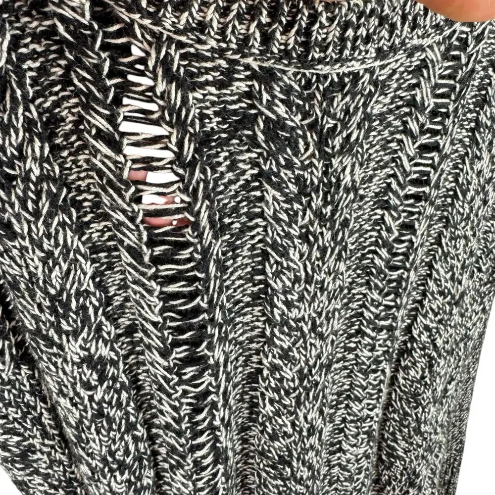 American‎ Eagle Black White Long Sleeve Cotton Wool Sweater Dark Feminine Edgy S